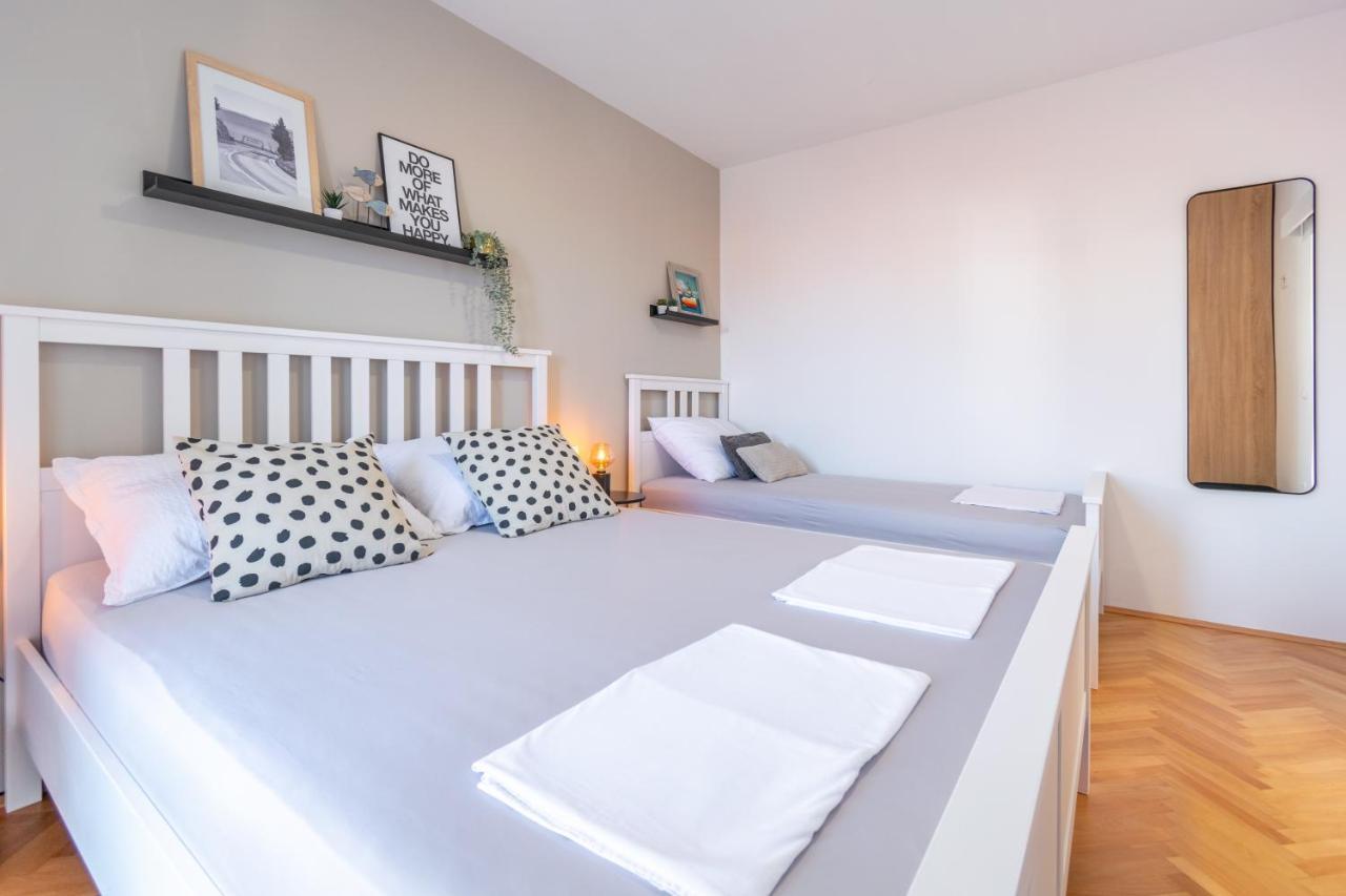 Apartmani Zora Makarska Bagian luar foto