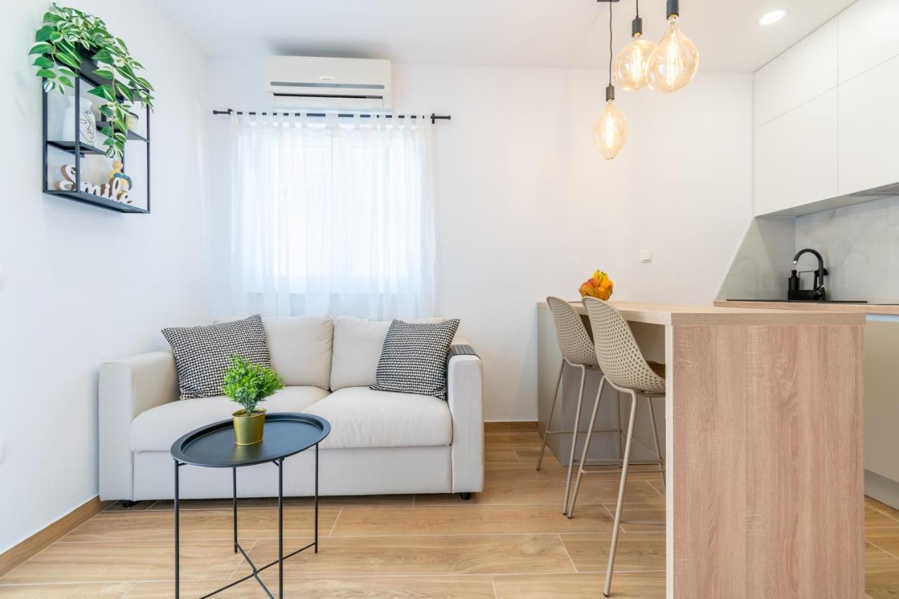 Apartmani Zora Makarska Bagian luar foto