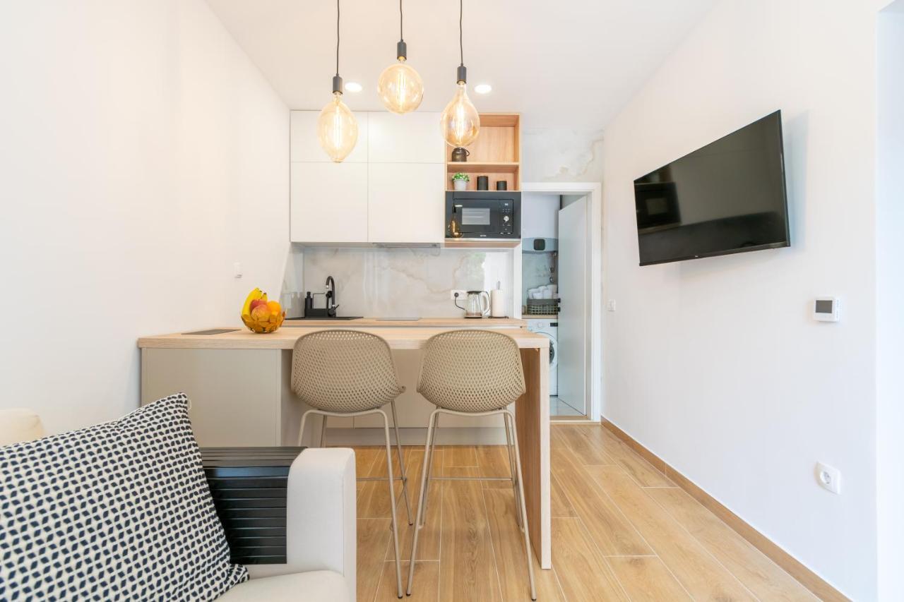 Apartmani Zora Makarska Bagian luar foto