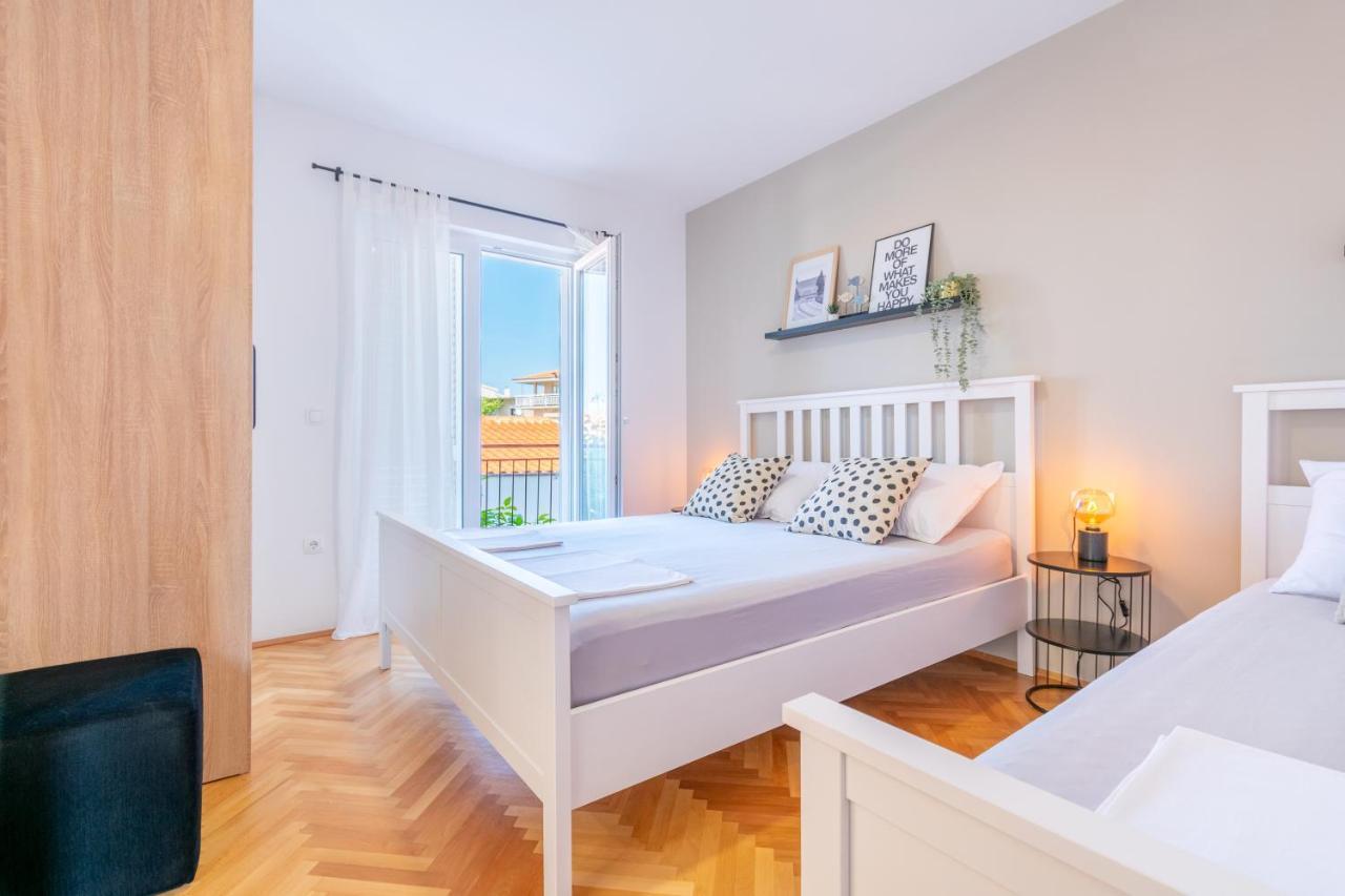 Apartmani Zora Makarska Bagian luar foto