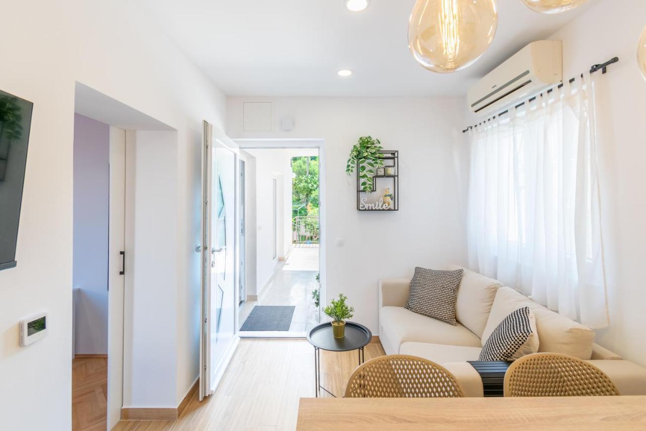 Apartmani Zora Makarska Bagian luar foto