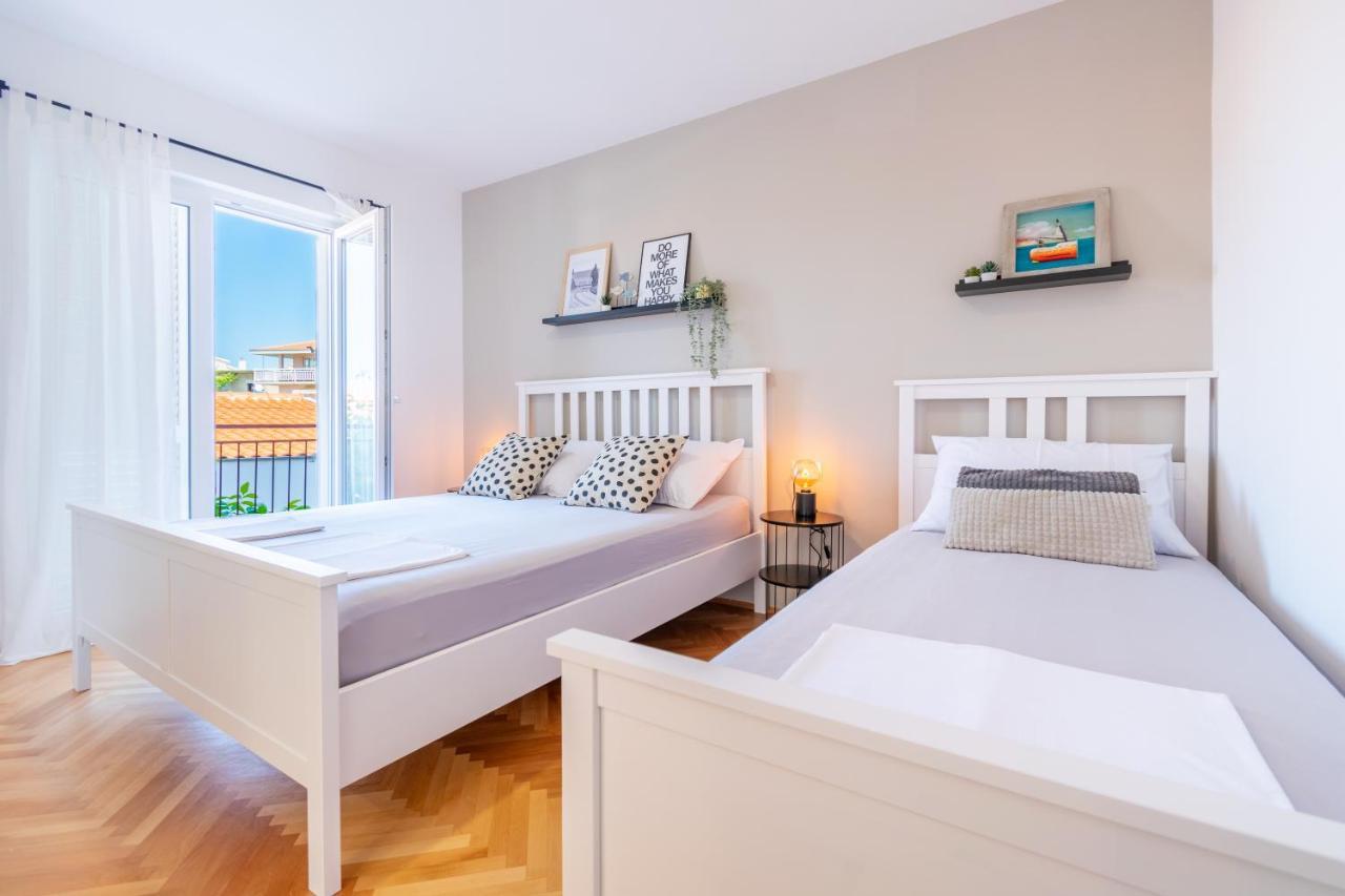 Apartmani Zora Makarska Bagian luar foto