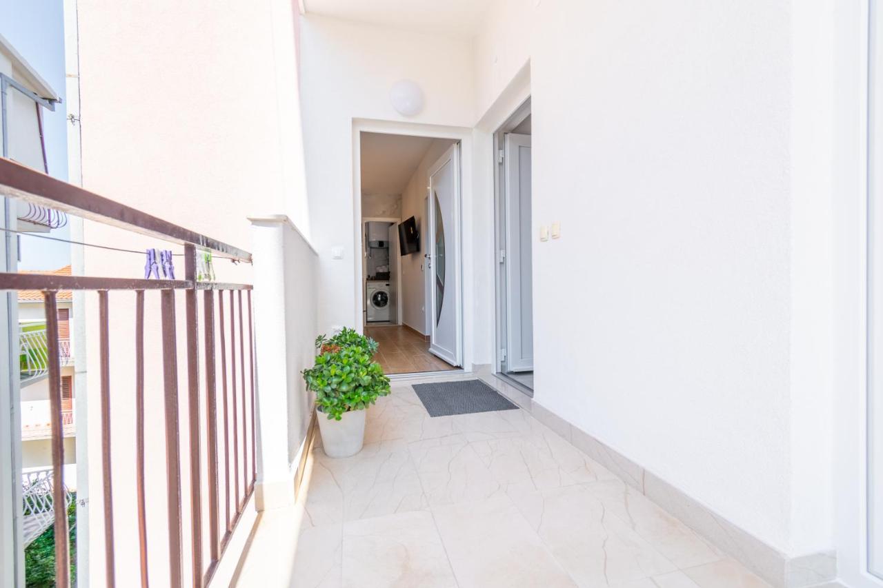 Apartmani Zora Makarska Bagian luar foto