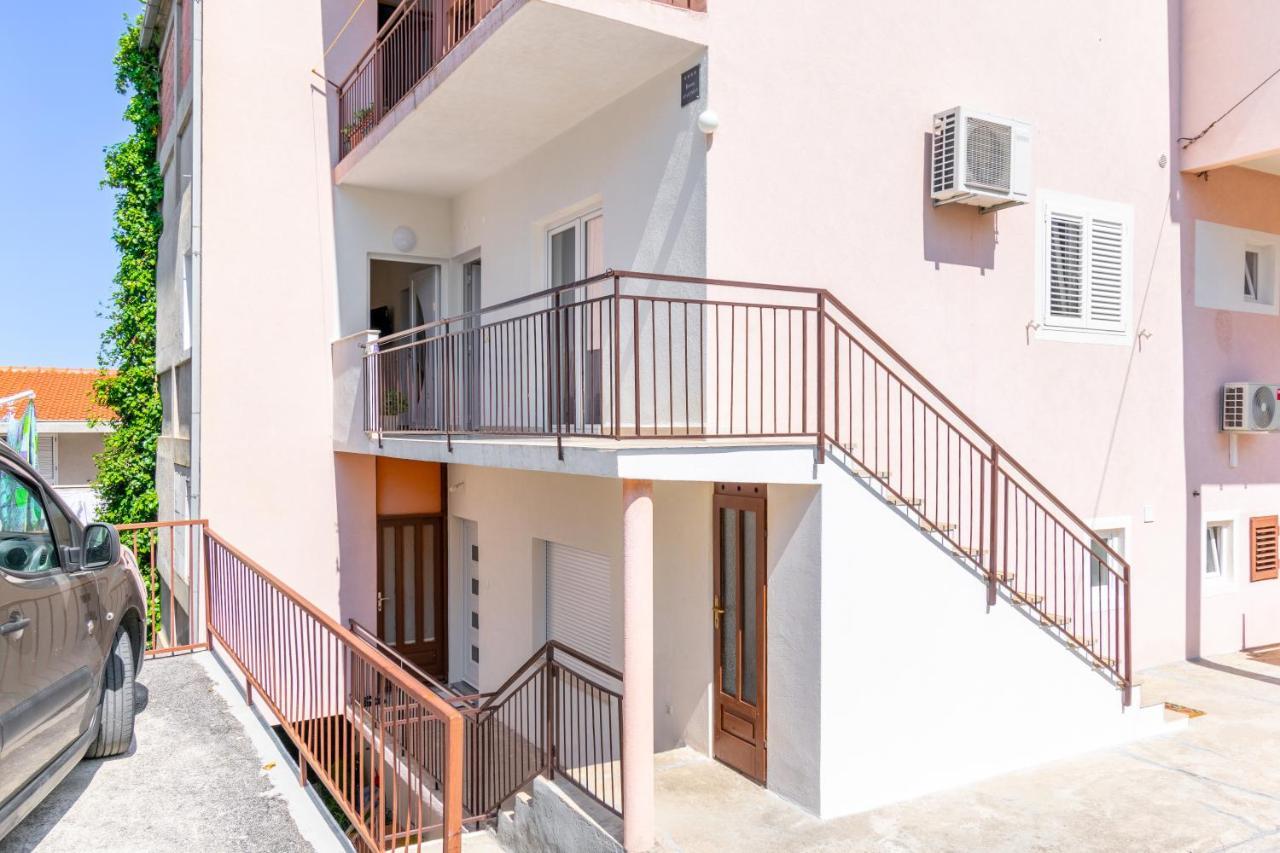 Apartmani Zora Makarska Bagian luar foto